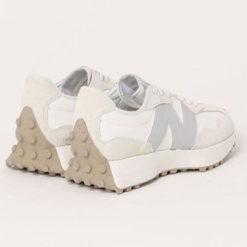 New Balance 327Women Sneakers Shoes Leather Sea Salt Brighton Grey various sizes - Picture 8 of 13